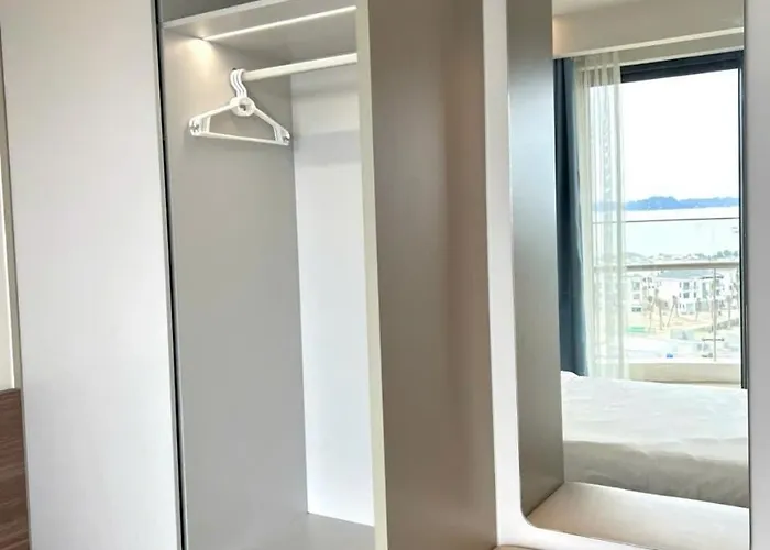 Citadine Luxury Sea View Appartement Hạ Long